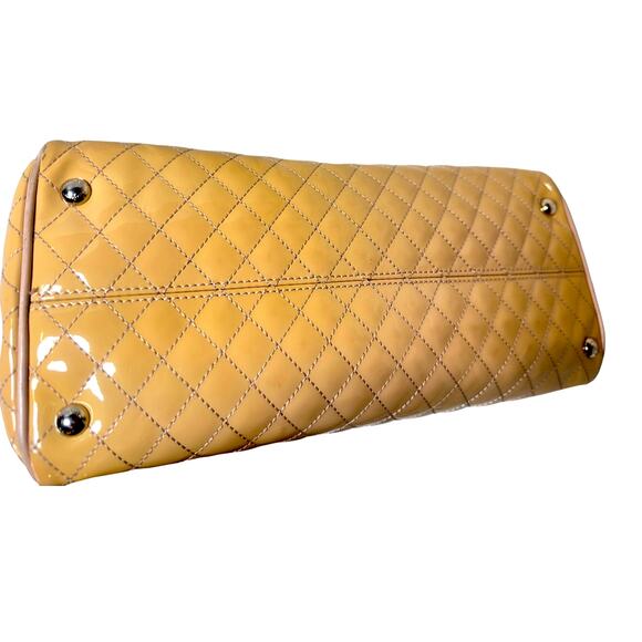 Salvatore Ferragamo Vara Bow Patent Leather Tote Bag  Salvatore Ferragamo Vara Bow Patent Leather Quilted Tote Bag Italy Dust Bag